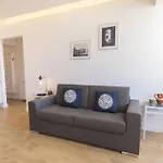Lovelystay - Light & Comfy Flat Apartment *