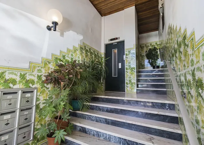 Lovelystay - Light & Comfy Flat Лиссабон