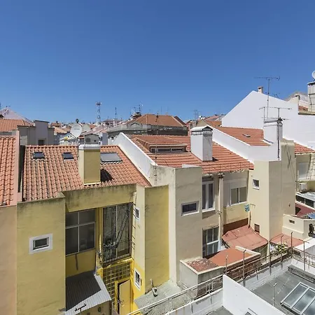 Lovelystay - Light & Comfy Flat Lissabon